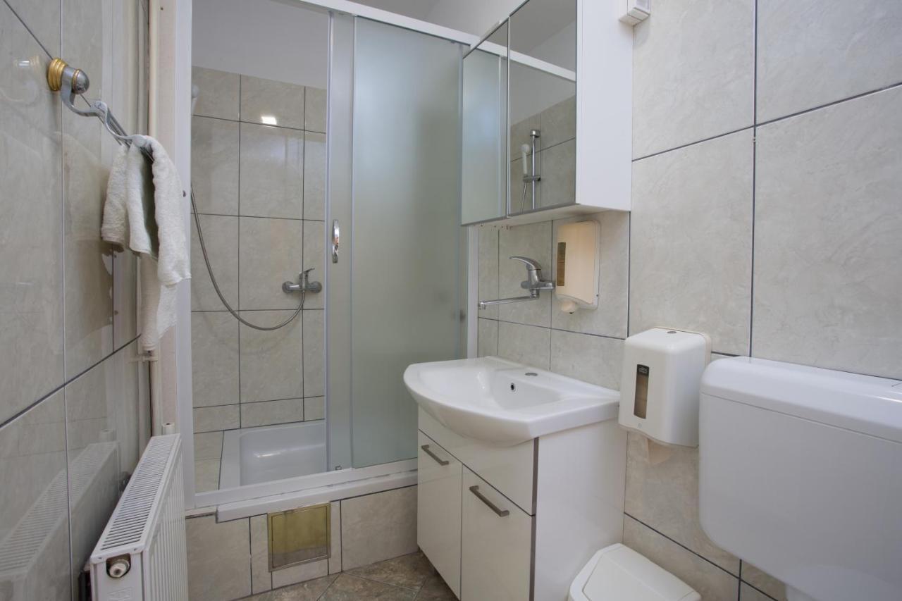 Rooms By The Sea Hvar - 8785 هفار المظهر الخارجي الصورة