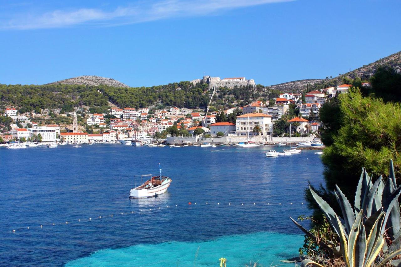 Rooms By The Sea Hvar - 8785 هفار المظهر الخارجي الصورة